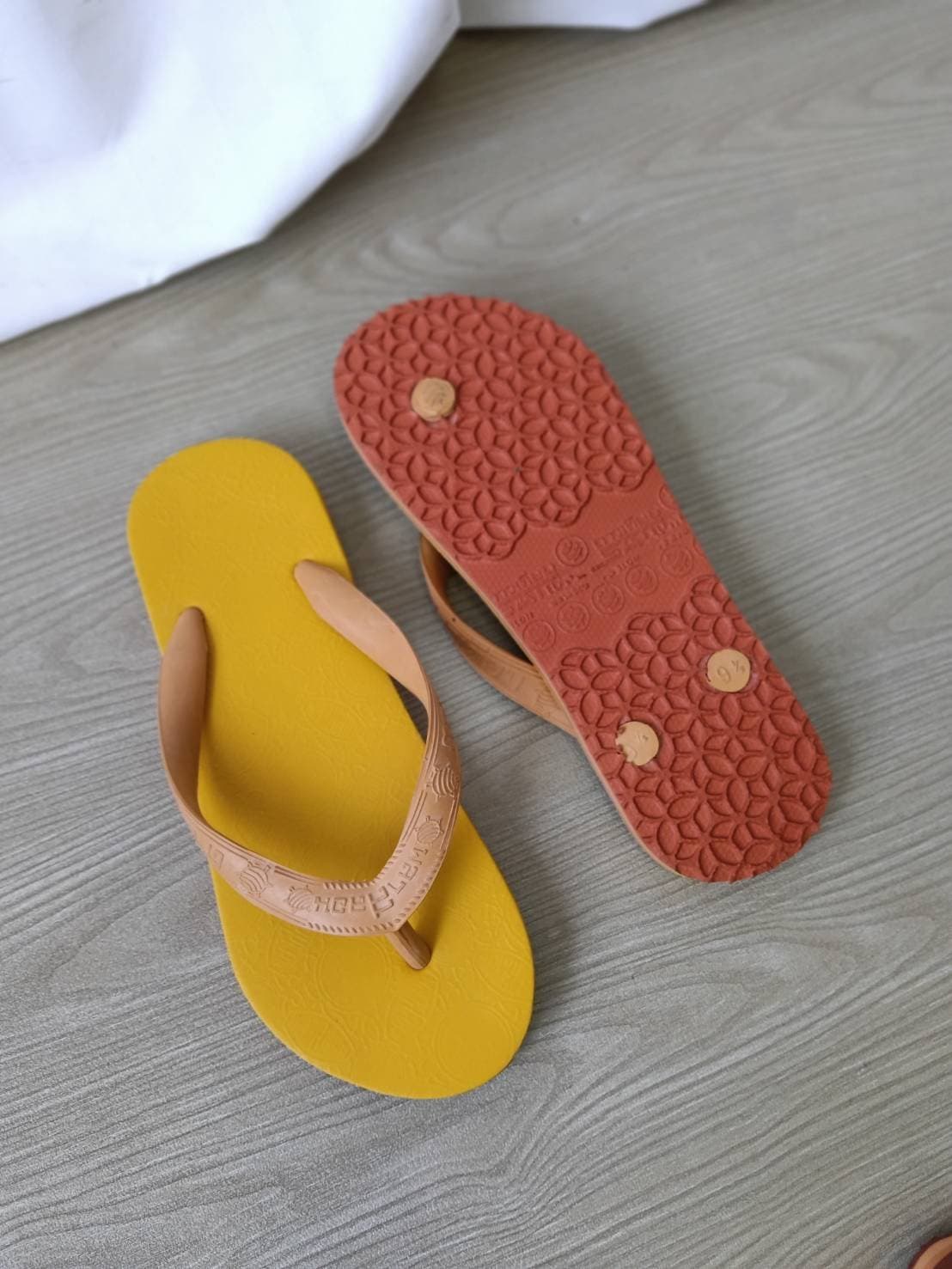 รองเท้าดาวเทียม: หูคีบ — รูปที่ 6